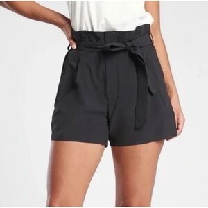 Athleta Skyline Short II Tie Waist Women’s Black Size 4
